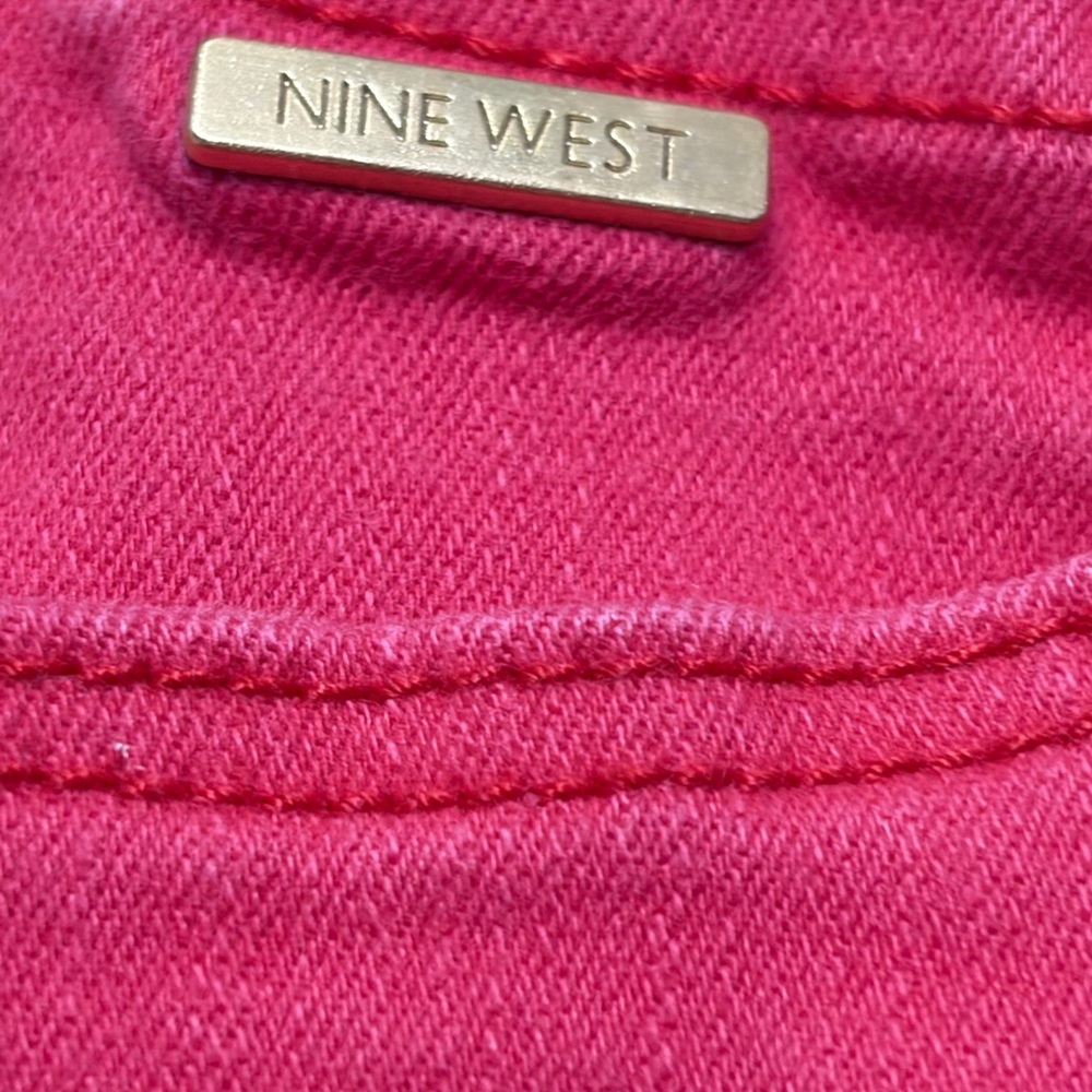 Nine West Jeans Gramercy Pink Bermuda Shorts women’s Size 12 Stretch(A334) - Picture 4 of 11